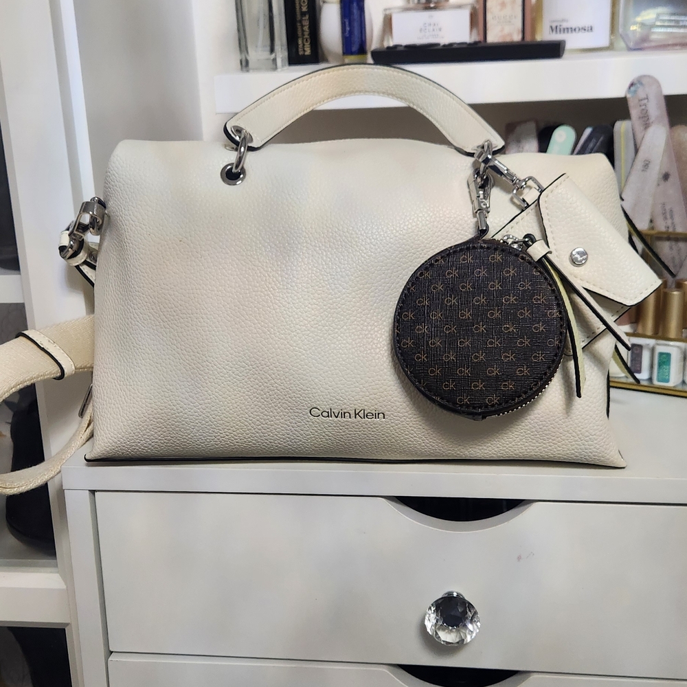 Calvin Klein Cream Leather Handbag with Brown Pouch